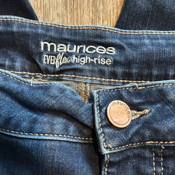 MAURICES jeans-size 24W - Picture 7 of 10
